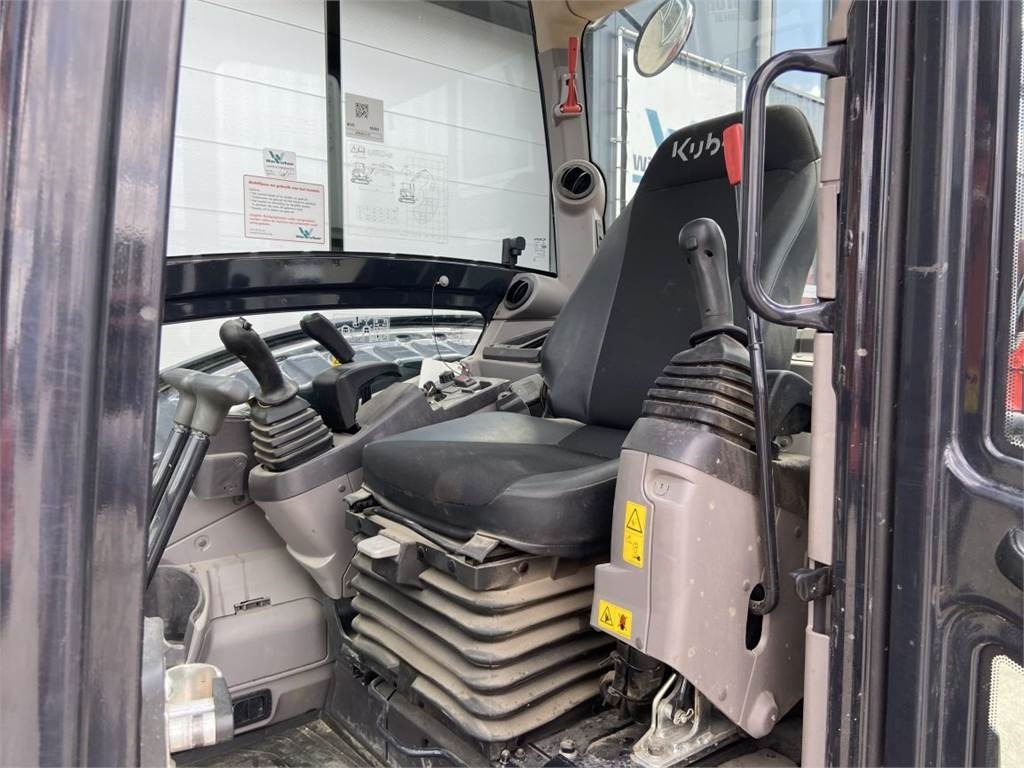 Mini excavator Kubota U50-5 (6969): picture 17