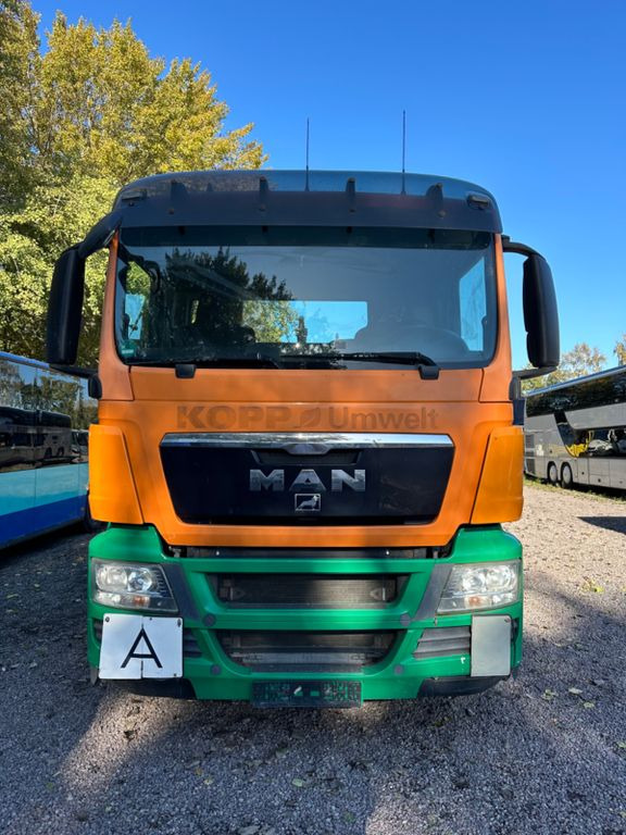 Skip loader truck MAN TGS 26.400 6X2-2 BL Meille RK 20.70 Absetzkipper: picture 7
