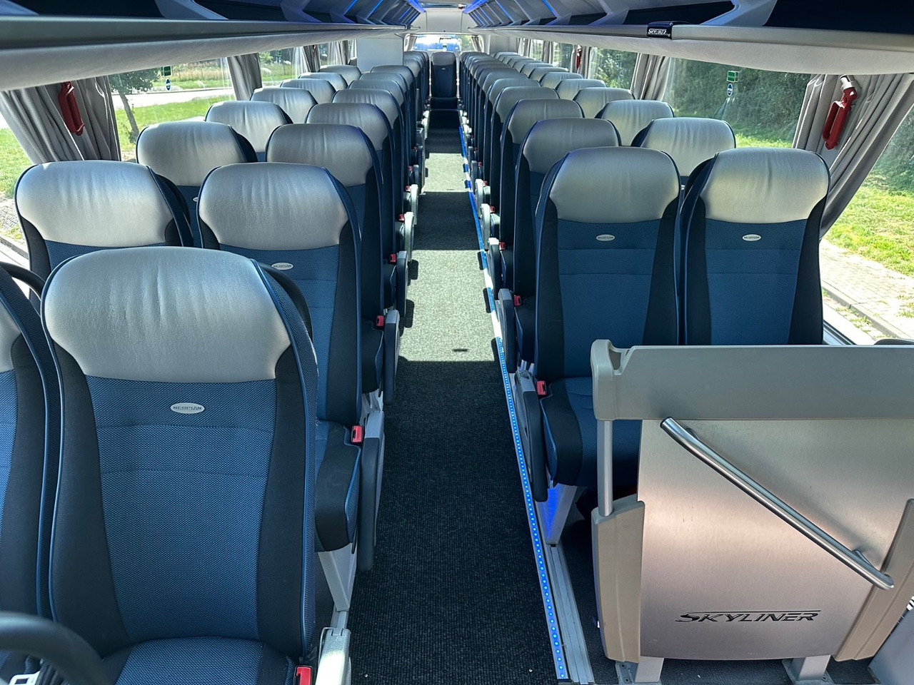 Neoplan P06 Skyliner L (83 Sitze*TOP*Motor Neu*Panorama) - Double-decker bus: picture 5 Neoplan P06 Skyliner L (83 Sitze*TOP*Motor Neu*Panorama) - Double-decker bus: picture 5