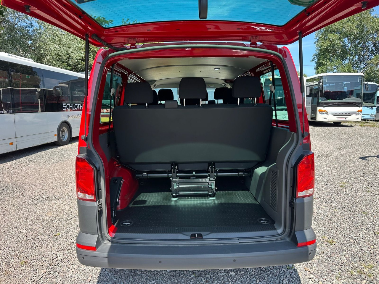 Volkswagen T6 Kombi (PDC Hi*ACC*StandHz*9 Sitzer*AC) - Passenger van: picture 3 Volkswagen T6 Kombi (PDC Hi*ACC*StandHz*9 Sitzer*AC) - Passenger van: picture 3